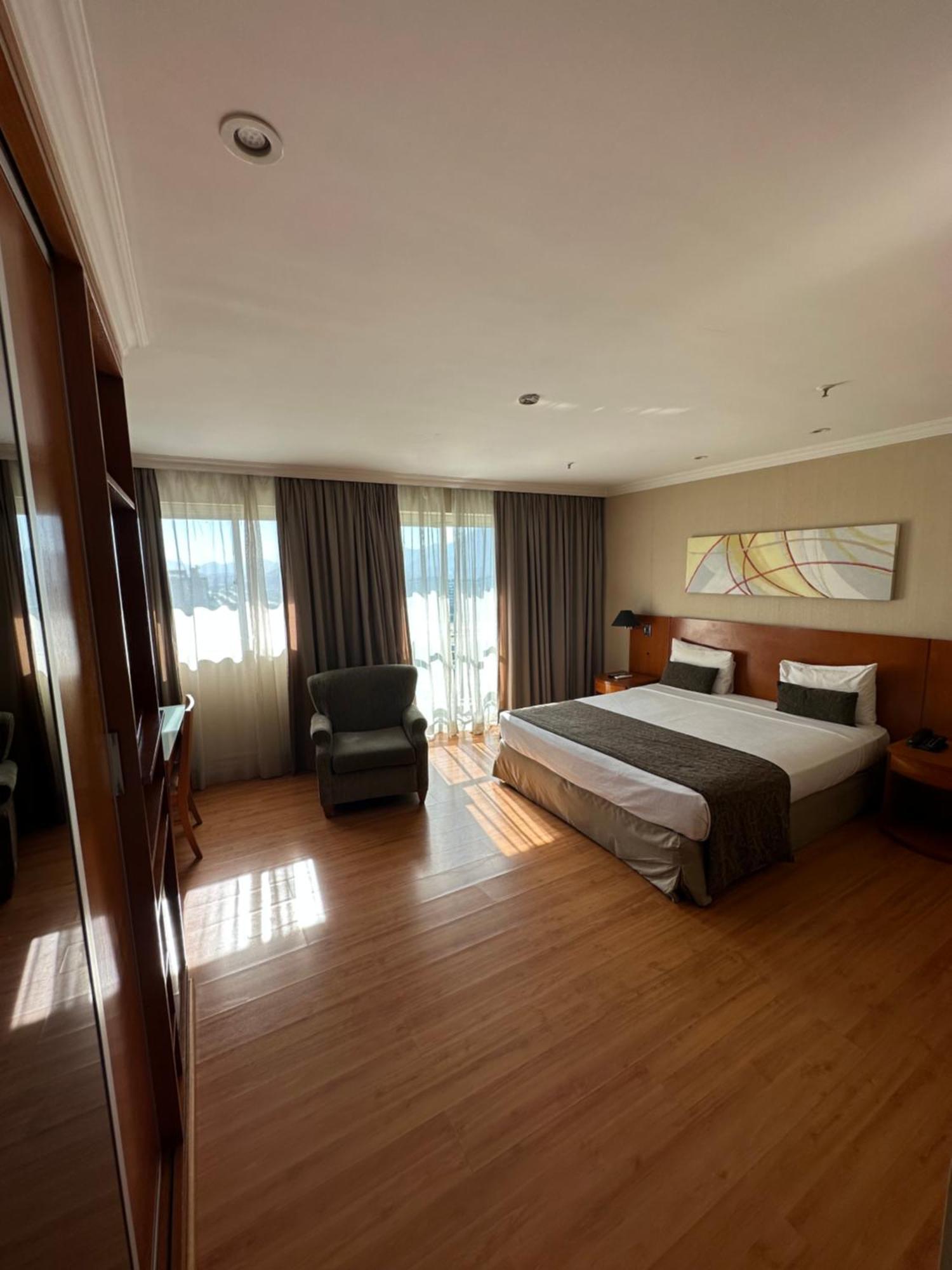 Flat Com Vista Panoramica -15- Na Barra Da Tijuca - Estacionamento Gratuito - Frigobar - Ar Condicionado - Piscina - Academia - Balsa Para Praia Gratis - Varanda - Vista Parcial Mar E Lagoa Rio de Janeiro Exteriér fotografie