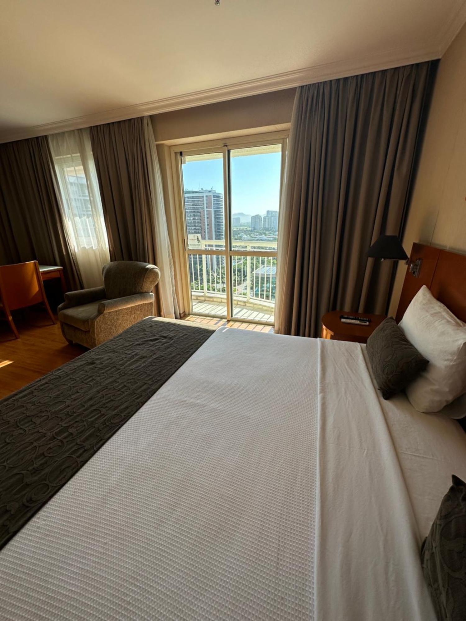 Flat Com Vista Panoramica -15- Na Barra Da Tijuca - Estacionamento Gratuito - Frigobar - Ar Condicionado - Piscina - Academia - Balsa Para Praia Gratis - Varanda - Vista Parcial Mar E Lagoa Rio de Janeiro Exteriér fotografie