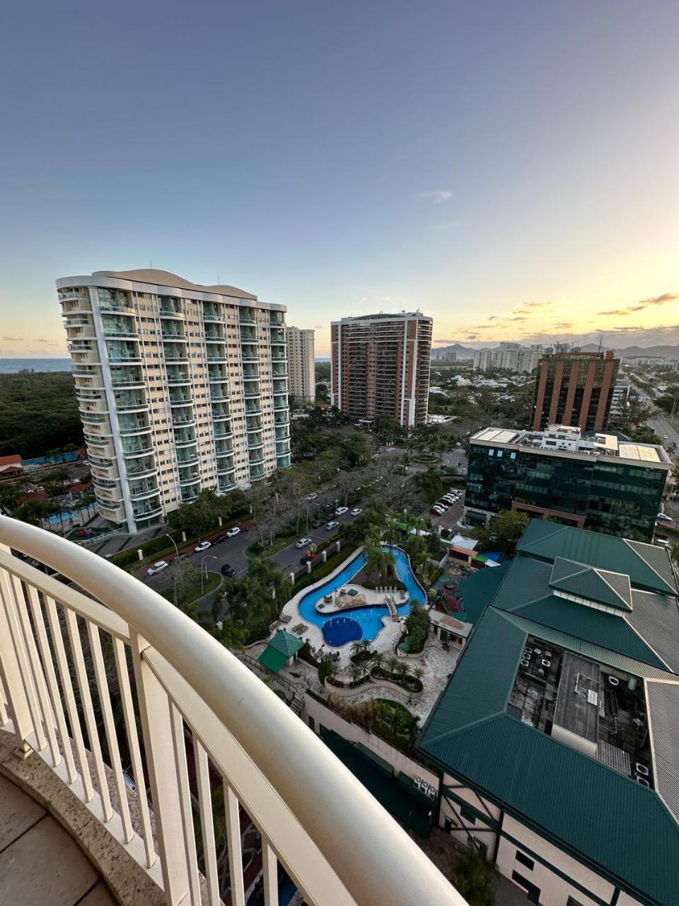 Flat Com Vista Panoramica -15- Na Barra Da Tijuca - Estacionamento Gratuito - Frigobar - Ar Condicionado - Piscina - Academia - Balsa Para Praia Gratis - Varanda - Vista Parcial Mar E Lagoa Rio de Janeiro Exteriér fotografie
