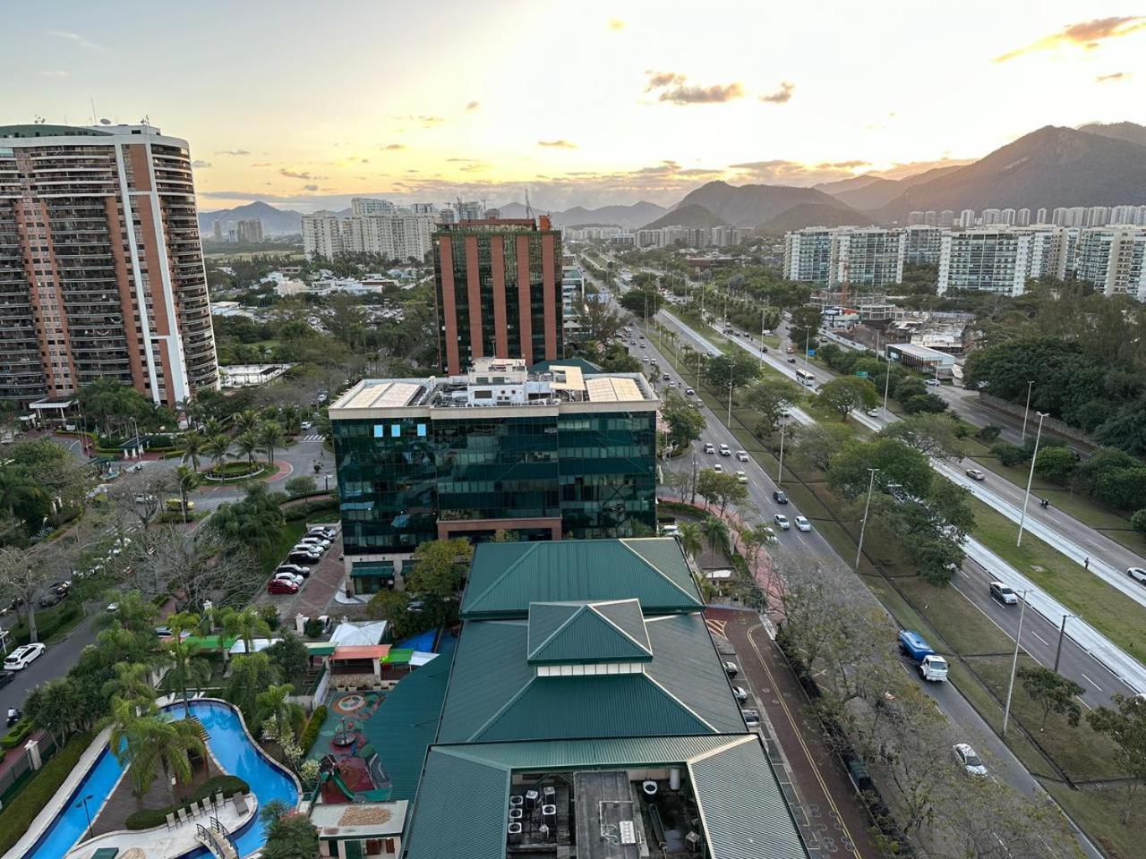 Flat Com Vista Panoramica -15- Na Barra Da Tijuca - Estacionamento Gratuito - Frigobar - Ar Condicionado - Piscina - Academia - Balsa Para Praia Gratis - Varanda - Vista Parcial Mar E Lagoa Rio de Janeiro Exteriér fotografie